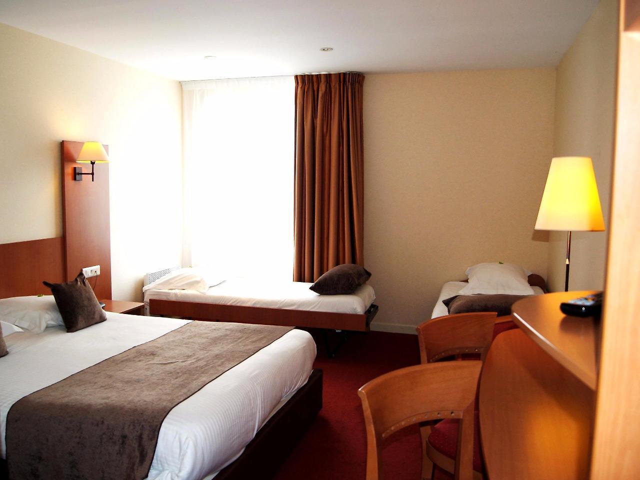 Logis Hotel Restaurant Aloe Les Herbiers Bagian luar foto