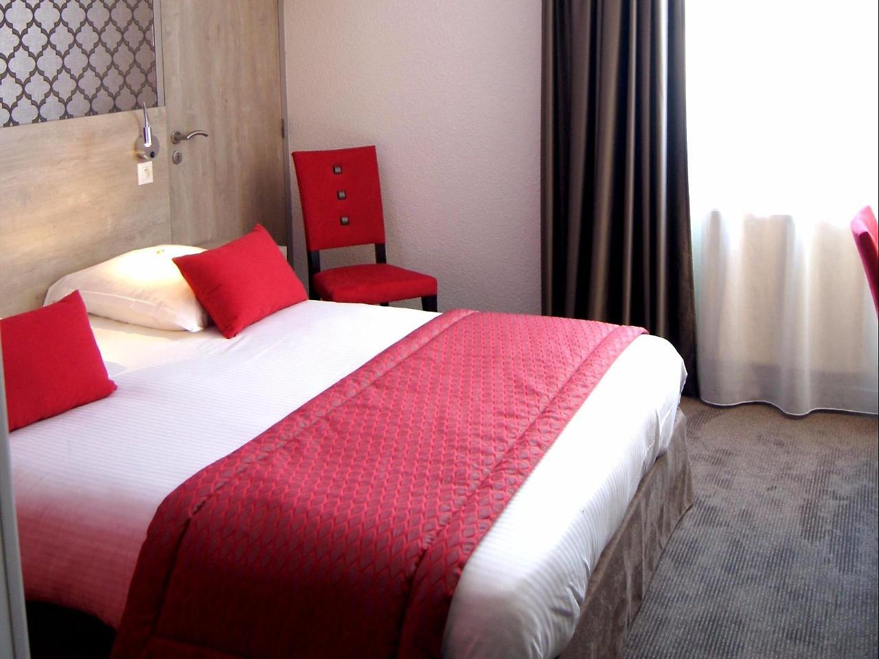 Logis Hotel Restaurant Aloe Les Herbiers Bagian luar foto