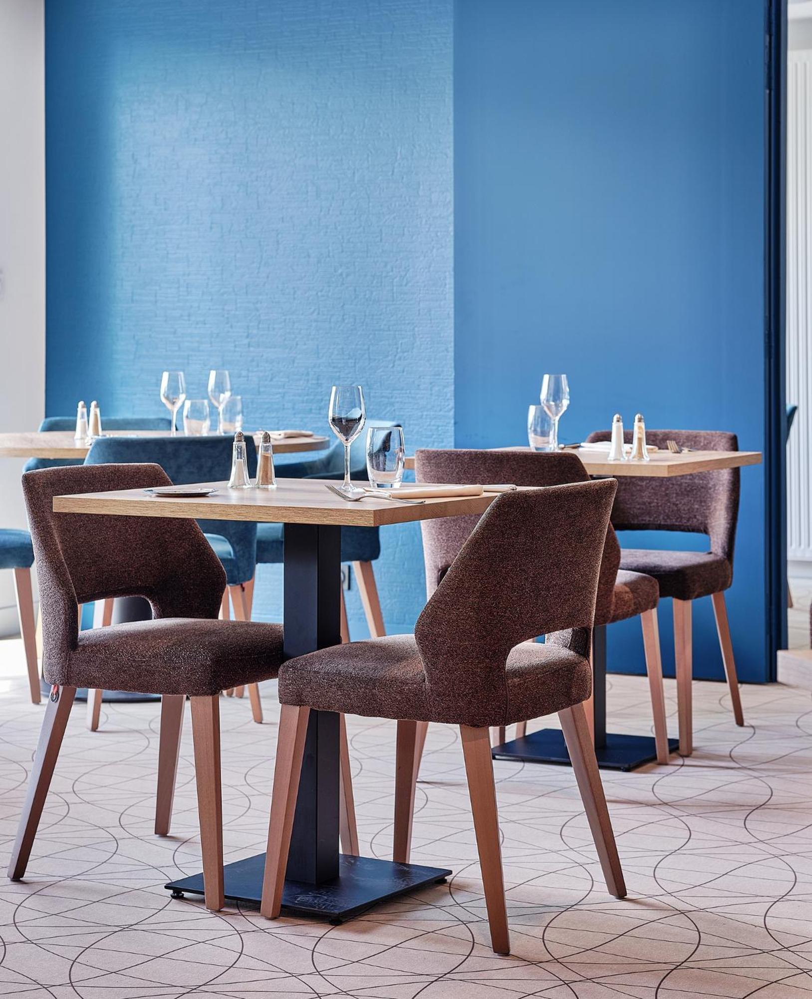 Logis Hotel Restaurant Aloe Les Herbiers Bagian luar foto