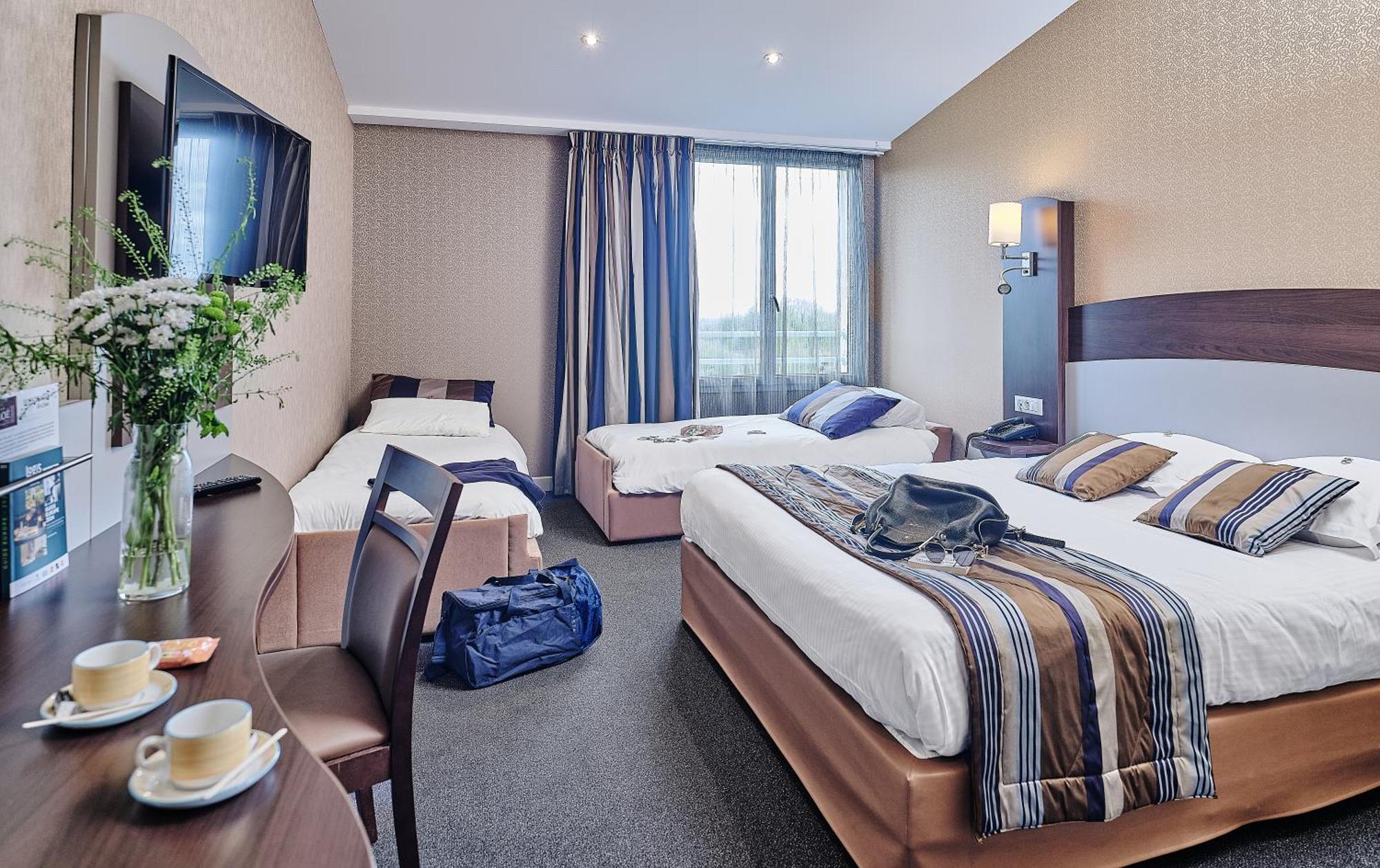 Logis Hotel Restaurant Aloe Les Herbiers Bagian luar foto