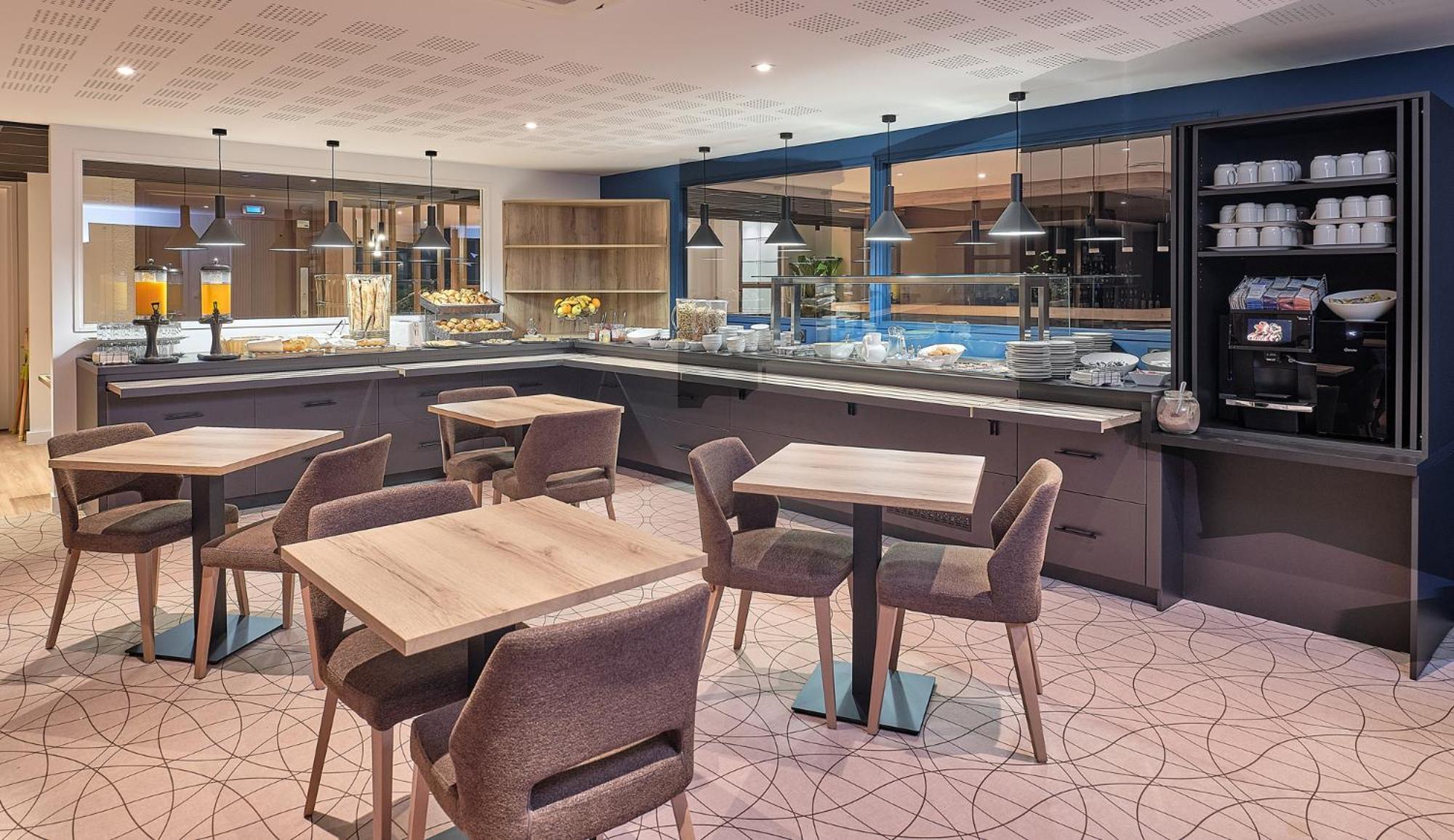 Logis Hotel Restaurant Aloe Les Herbiers Bagian luar foto