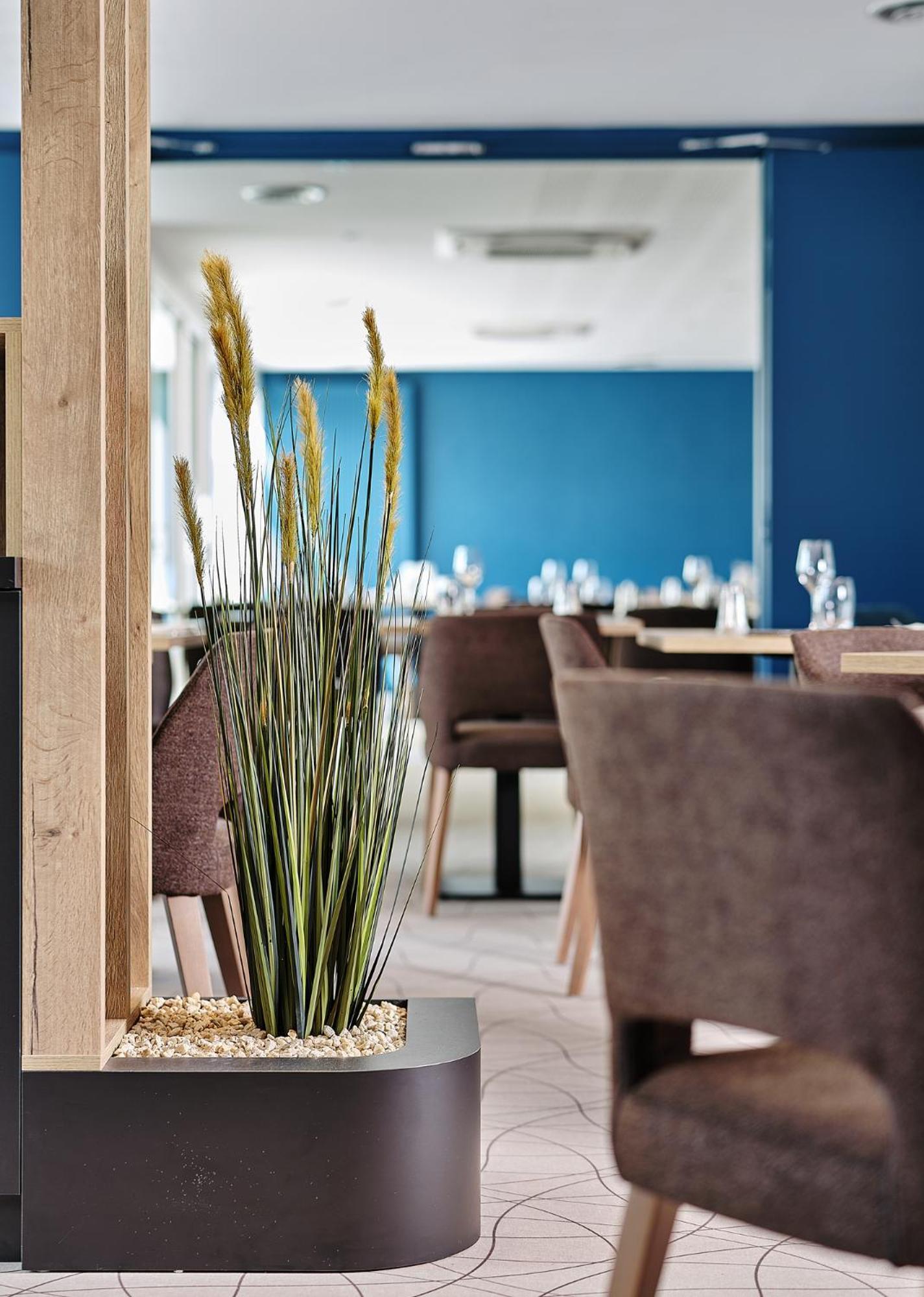Logis Hotel Restaurant Aloe Les Herbiers Bagian luar foto